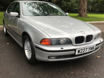 2000 (W) - 528i SE 4dr Auto