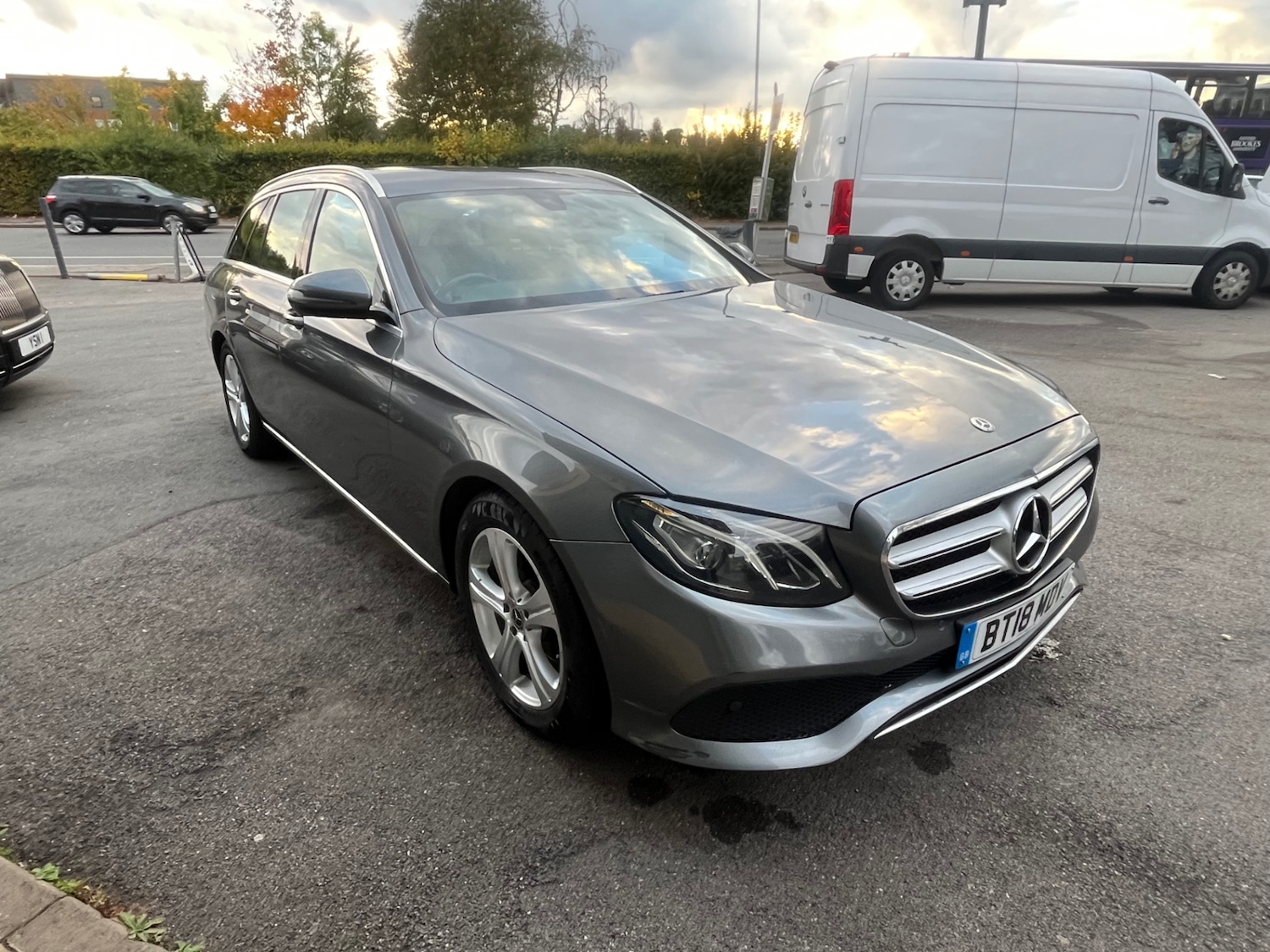 Used Mercedes-Benz E Class 2018 for sale - 76694264: Photo 2