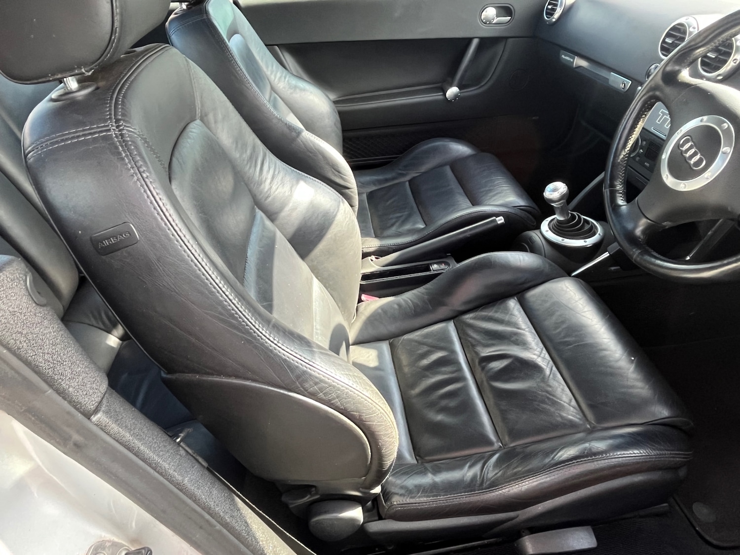 Used Audi TT 2002 for sale - 78055704: Photo 12