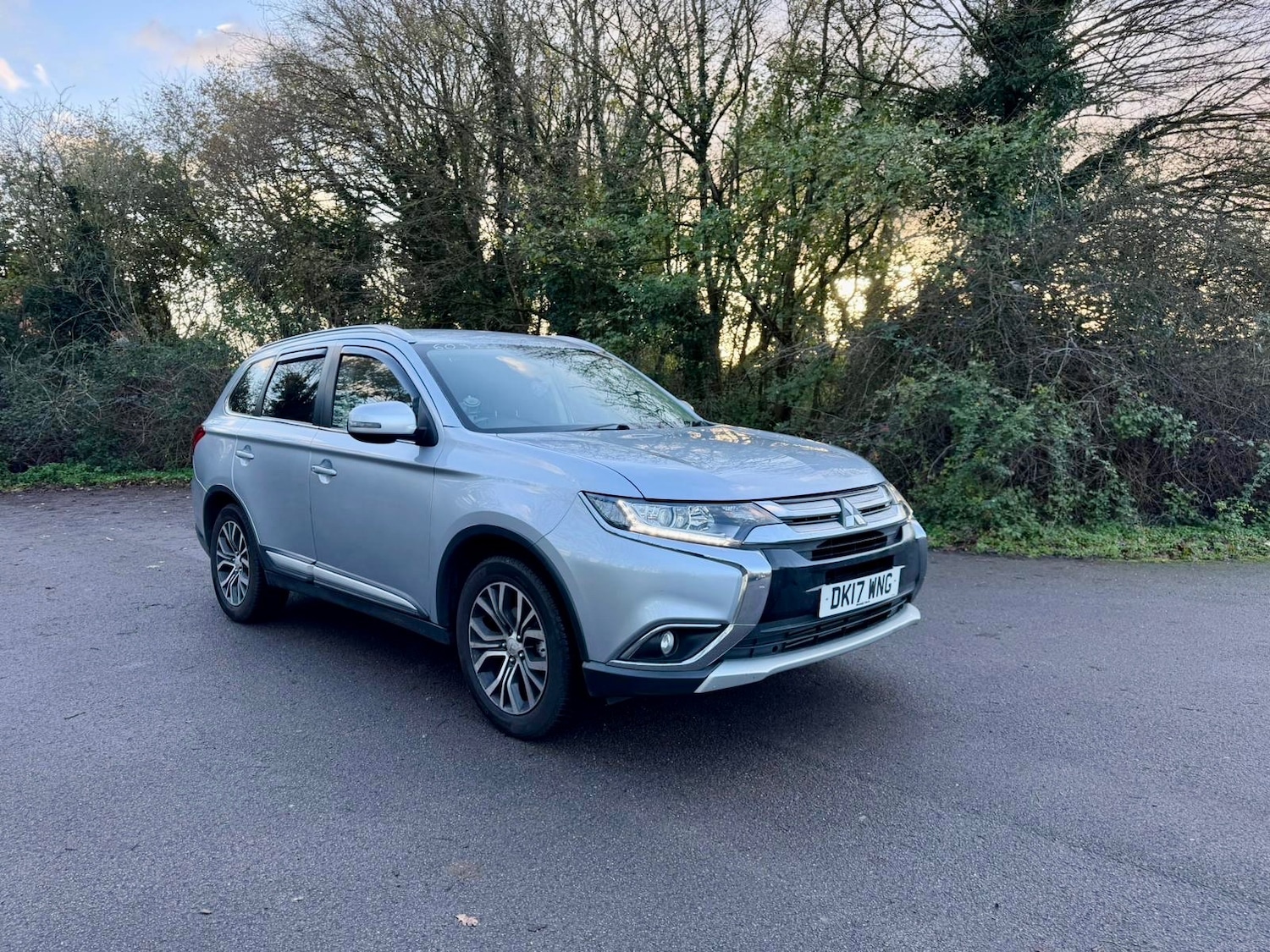 Used Mitsubishi Outlander 2017 for sale - 76935005: Photo 2