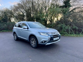Used Mitsubishi Outlander 2017 for sale - 76935005: Photo