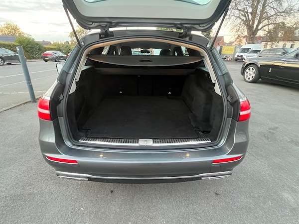 Used Mercedes-Benz E-Class 2018 for sale - 76210902: Photo 8