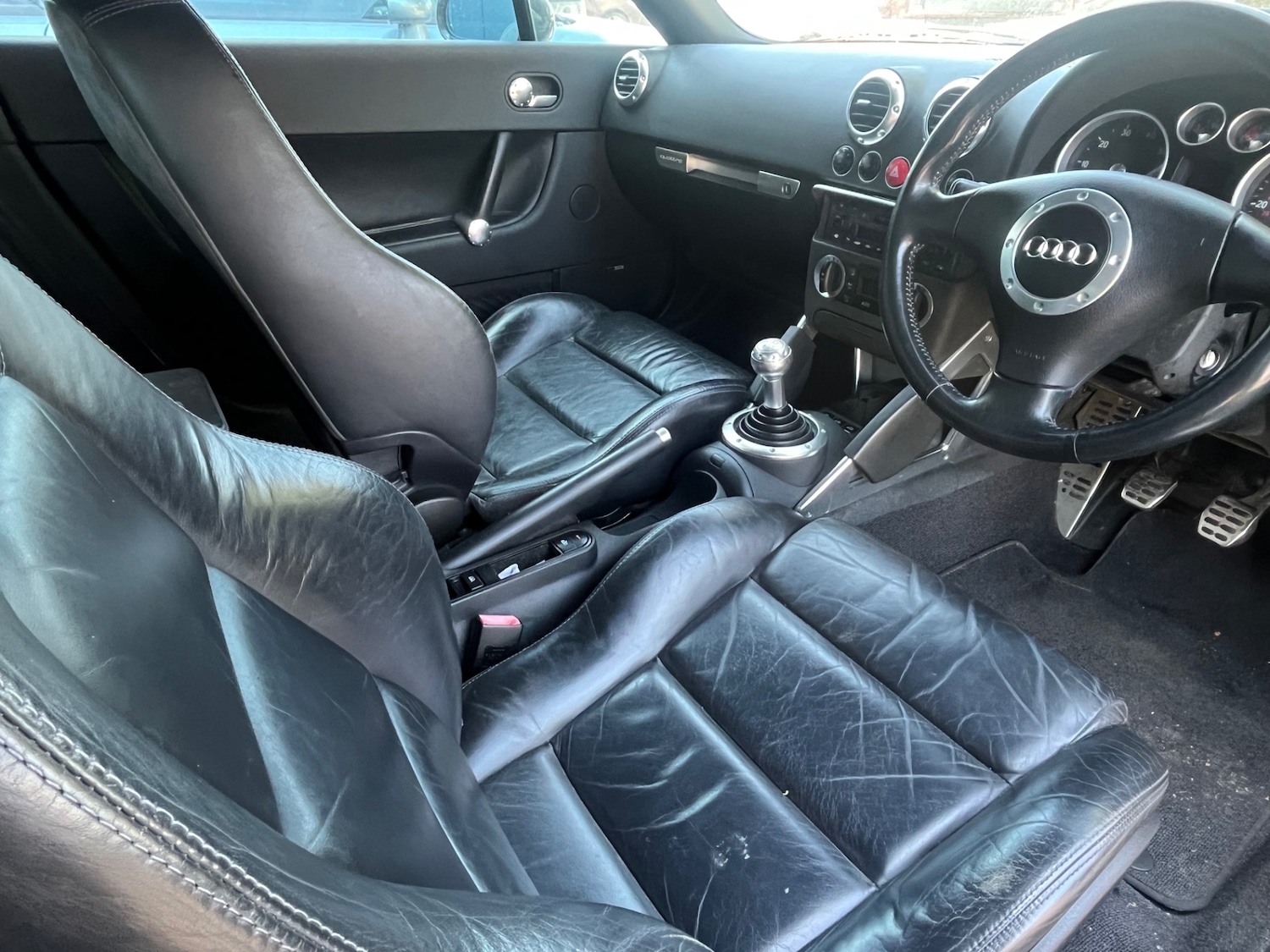 Used Audi TT 2003 for sale - 76693907: Photo 5