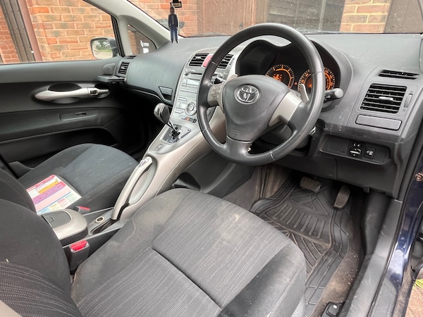 Used Toyota Auris 2008 for sale - 76143184: Photo 9