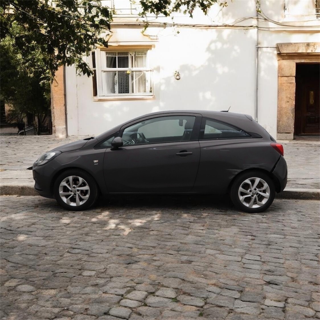 Used Vauxhall Corsa 2015 for sale - 78085687: Photo 3