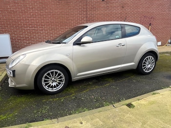 Used Alfa Romeo MiTo 2010 for sale - 77729619: Photo