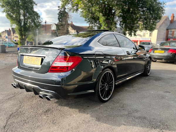 Used Mercedes-Benz C-Class 2012 for sale - 75259000: Photo 2