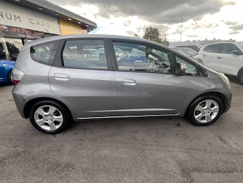 Used Honda Jazz 2010 for sale - 79706096: Photo