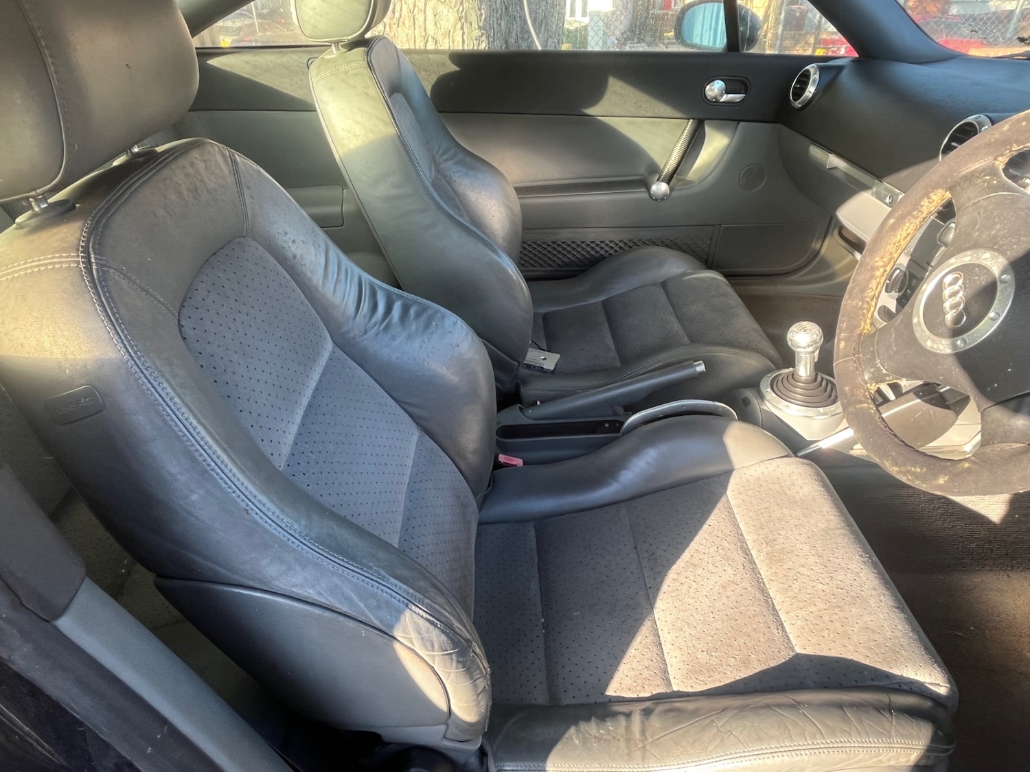 Used Audi TT 2001 for sale - 76694251: Photo 6