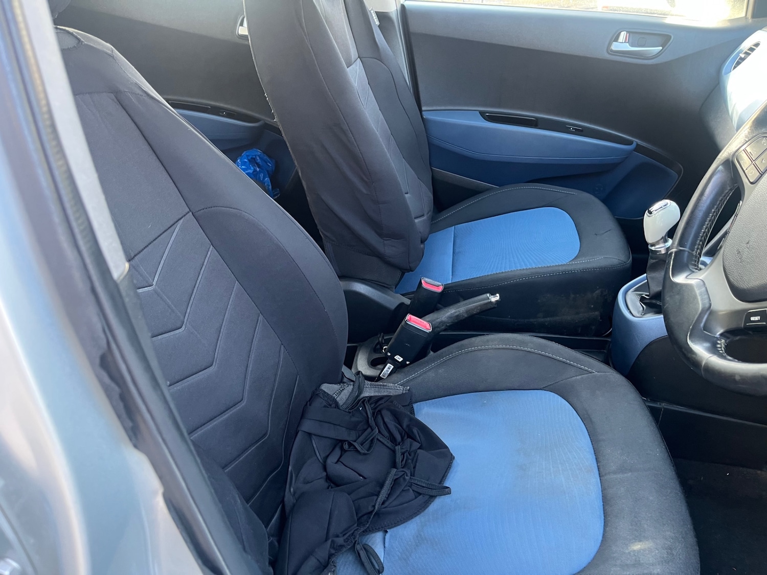 Used Hyundai i10 2015 for sale - 77833621: Photo 6