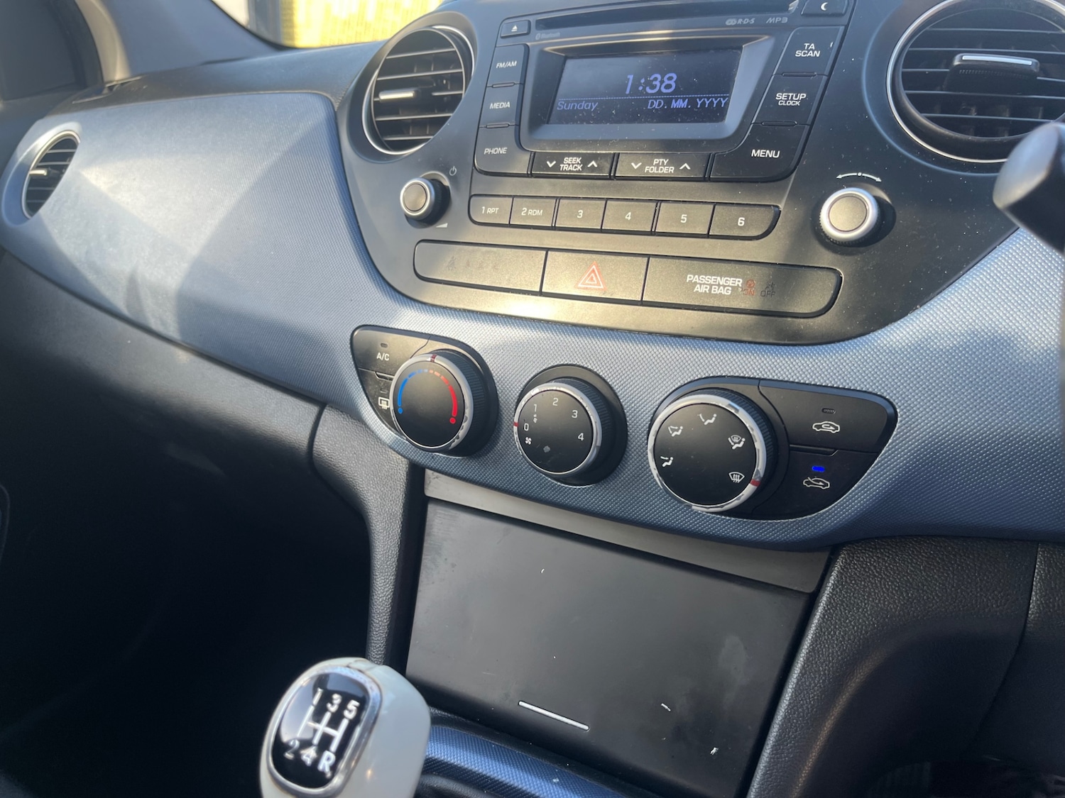 Used Hyundai i10 2015 for sale - 77833621: Photo 8