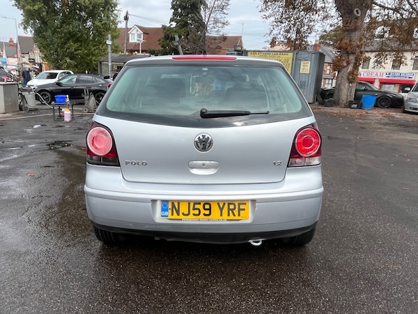 Used Volkswagen Polo 2009 for sale - 76143194: Photo 7