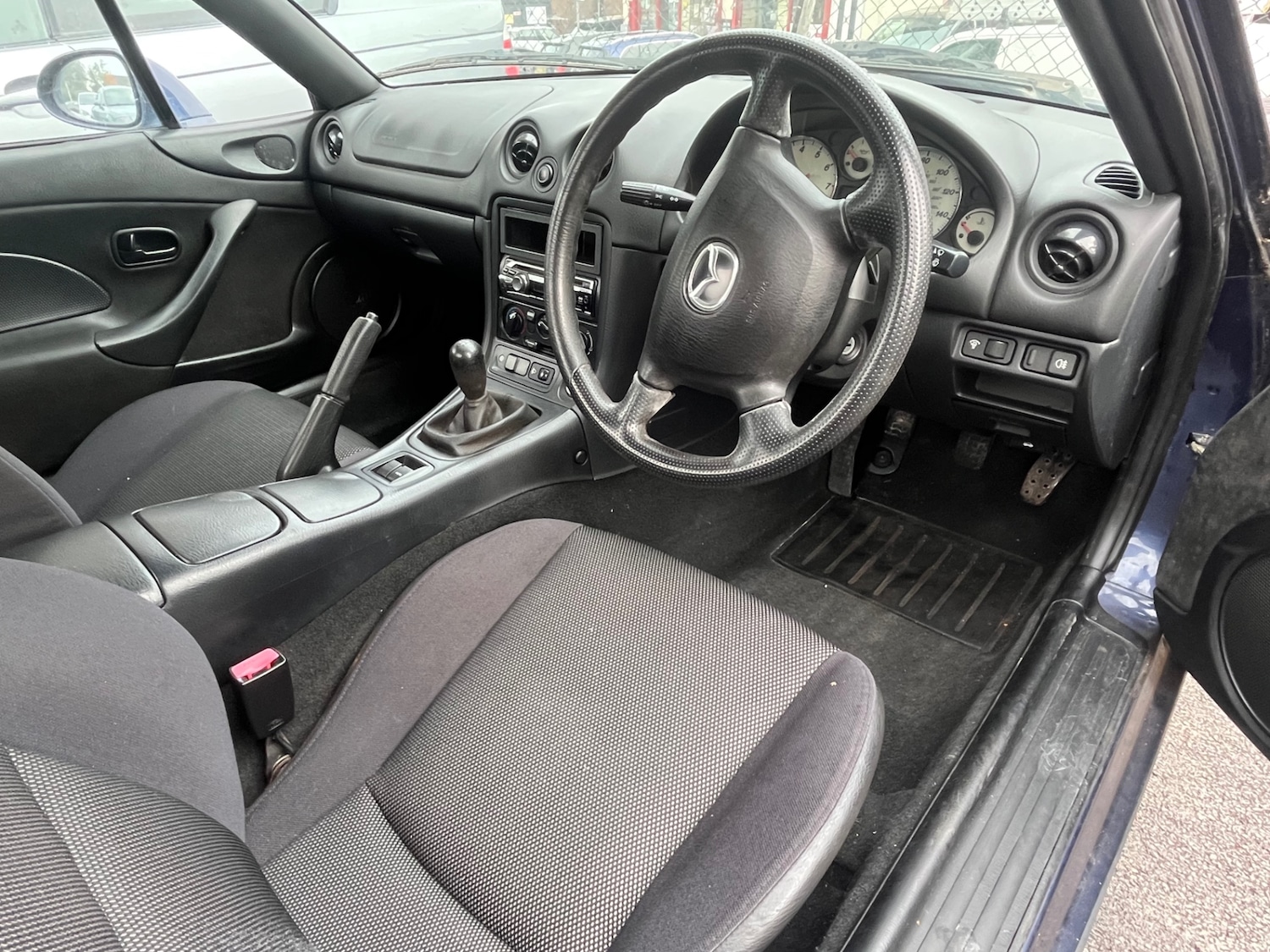 Used Mazda MX-5 2002 for sale - 76693875: Photo 8