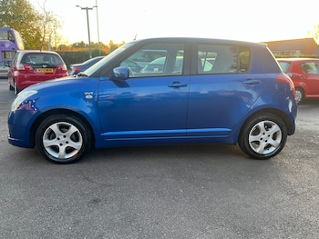 Used Suzuki Swift 2005 for sale - 79606861: Photo