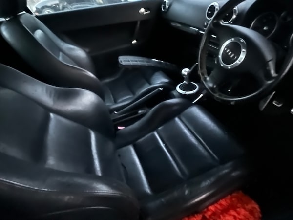 Used Audi TT 2002 for sale - 75235269: Photo 2