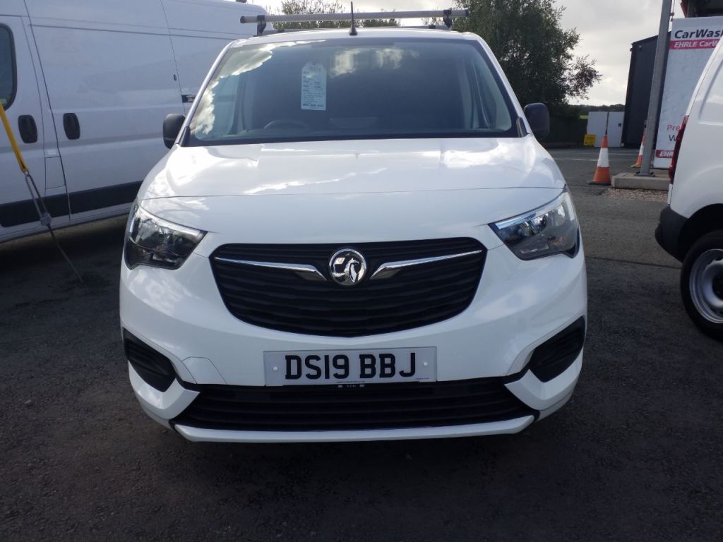 Used Vauxhall Combo 2019 for sale - 75936016: Photo 2