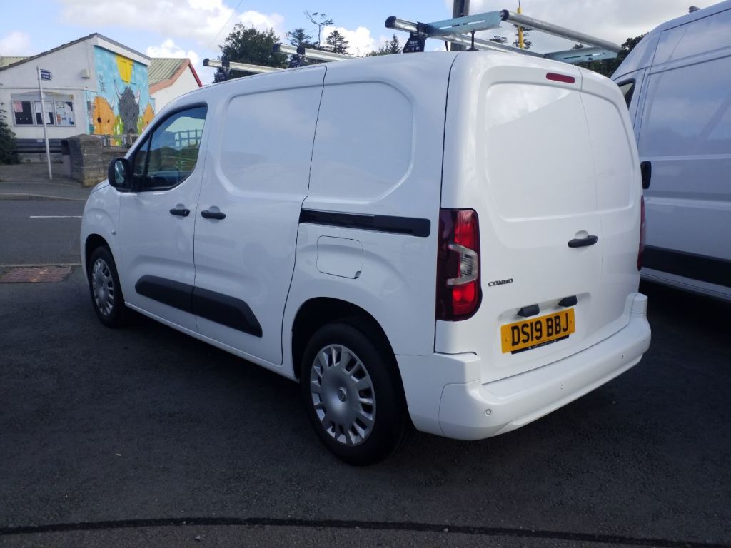 Used Vauxhall Combo 2019 for sale - 75936016: Photo 4