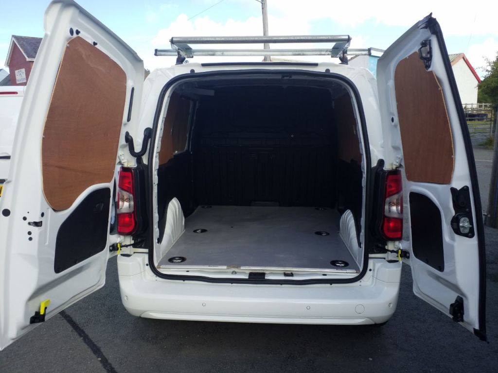 Used Vauxhall Combo 2019 for sale - 75936016: Photo 6