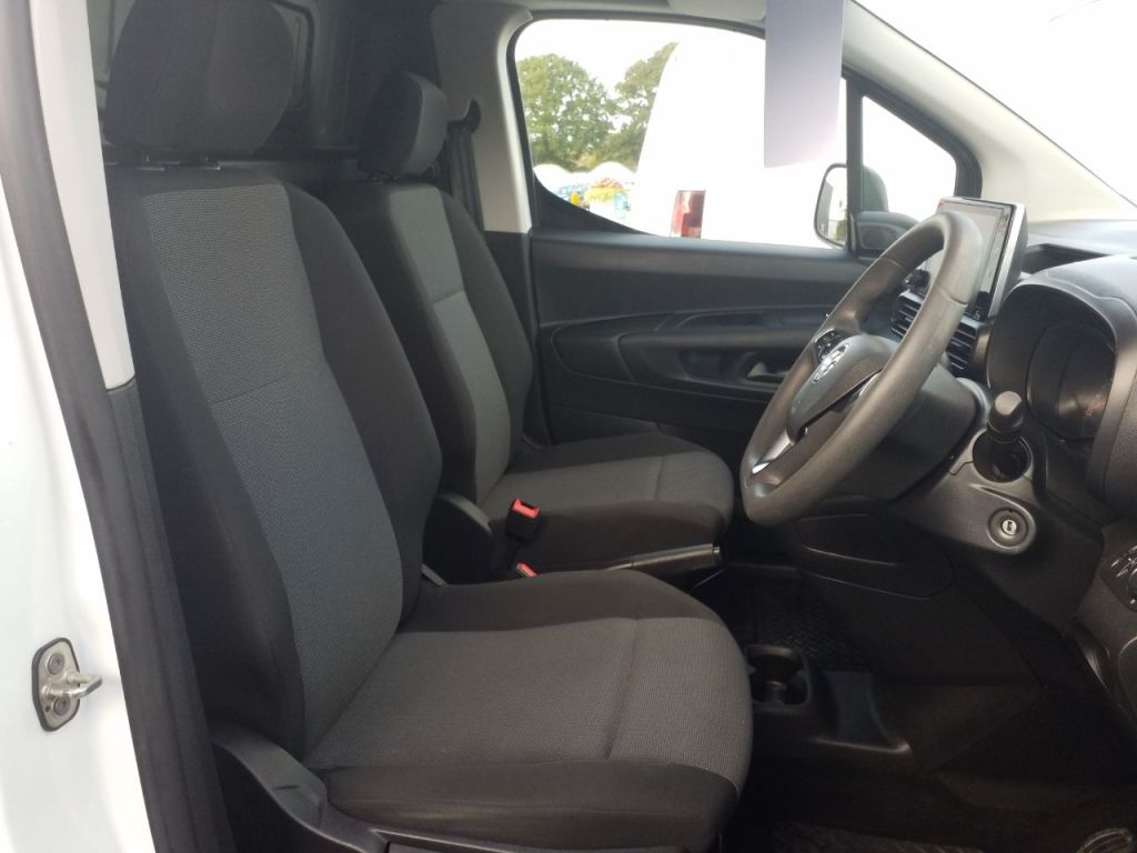 Used Vauxhall Combo 2019 for sale - 75936016: Photo 9