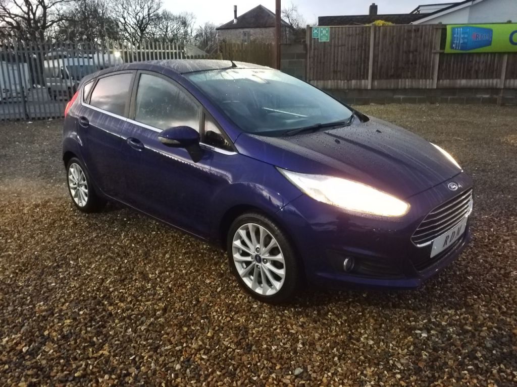 Used Ford Fiesta 2016 for sale - 76922731: Photo 1