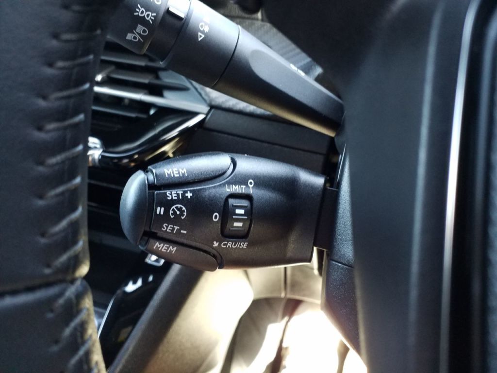 Used Peugeot 2008 2023 for sale - 78068022: Photo 16