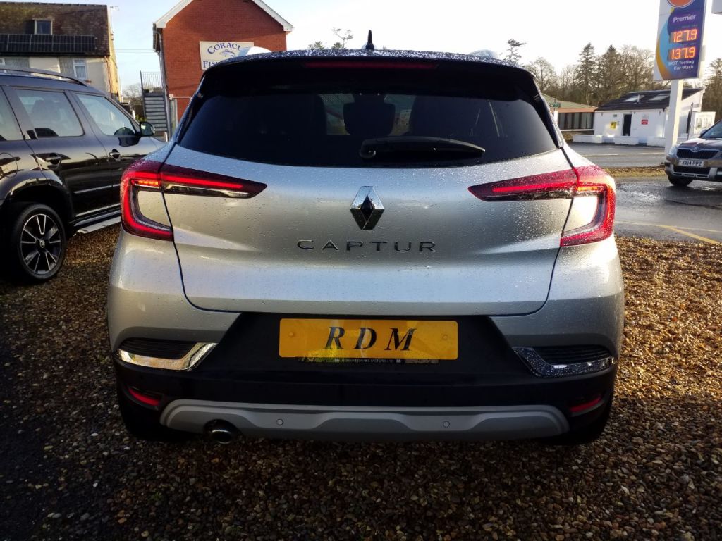 Used Renault Captur 2021 for sale - 76891921: Photo 4