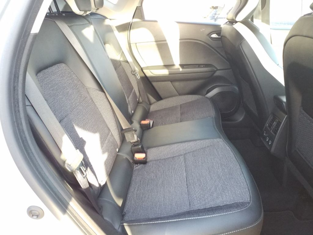 Used Renault Captur 2021 for sale - 76891921: Photo 8