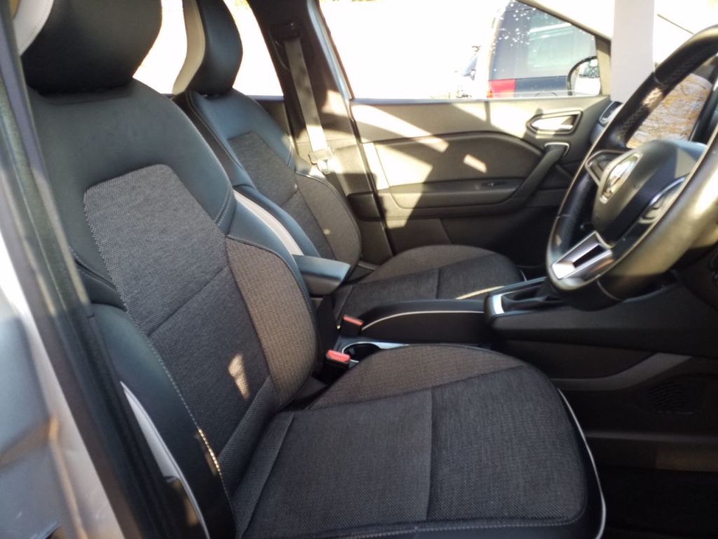 Used Renault Captur 2021 for sale - 76891921: Photo 9