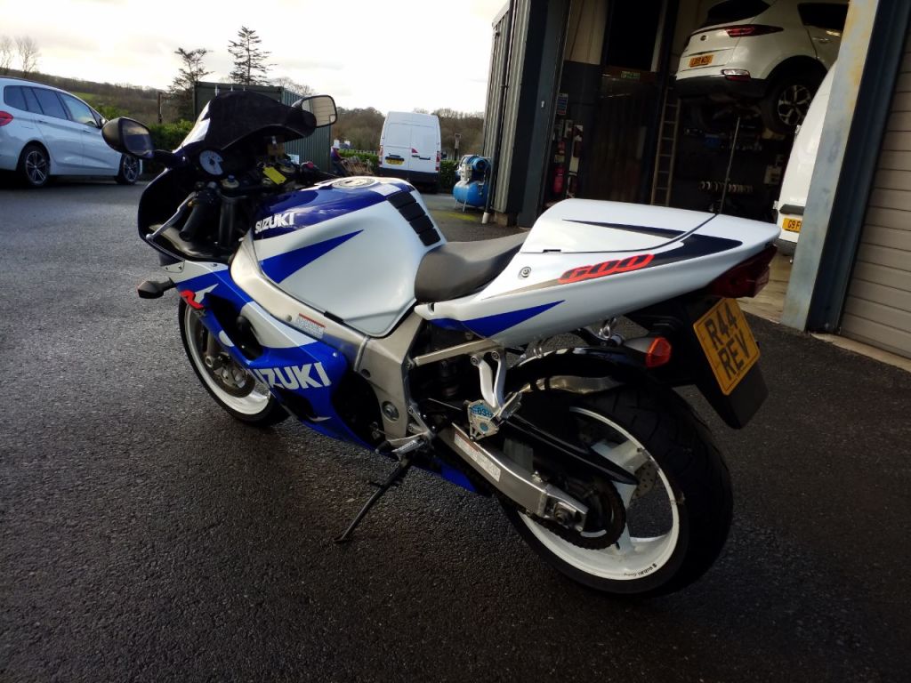 Suzuki GSXR600