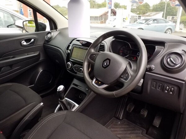 Used Renault Captur 2018 for sale - 75548975: Photo 10