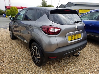 Used Renault Captur 2018 for sale - 75548975: Photo