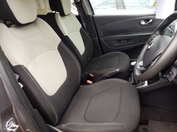 Used Renault Captur 2018 for sale - 75548975: Photo 9