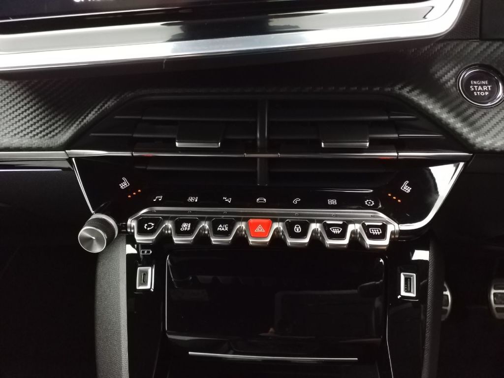 Used Peugeot 2008 2021 for sale - 77603515: Photo 13