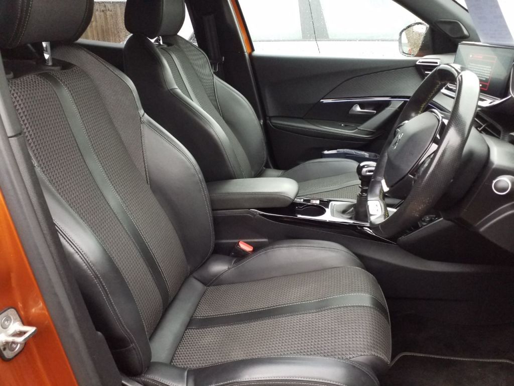 Used Peugeot 2008 2021 for sale - 77603515: Photo 9