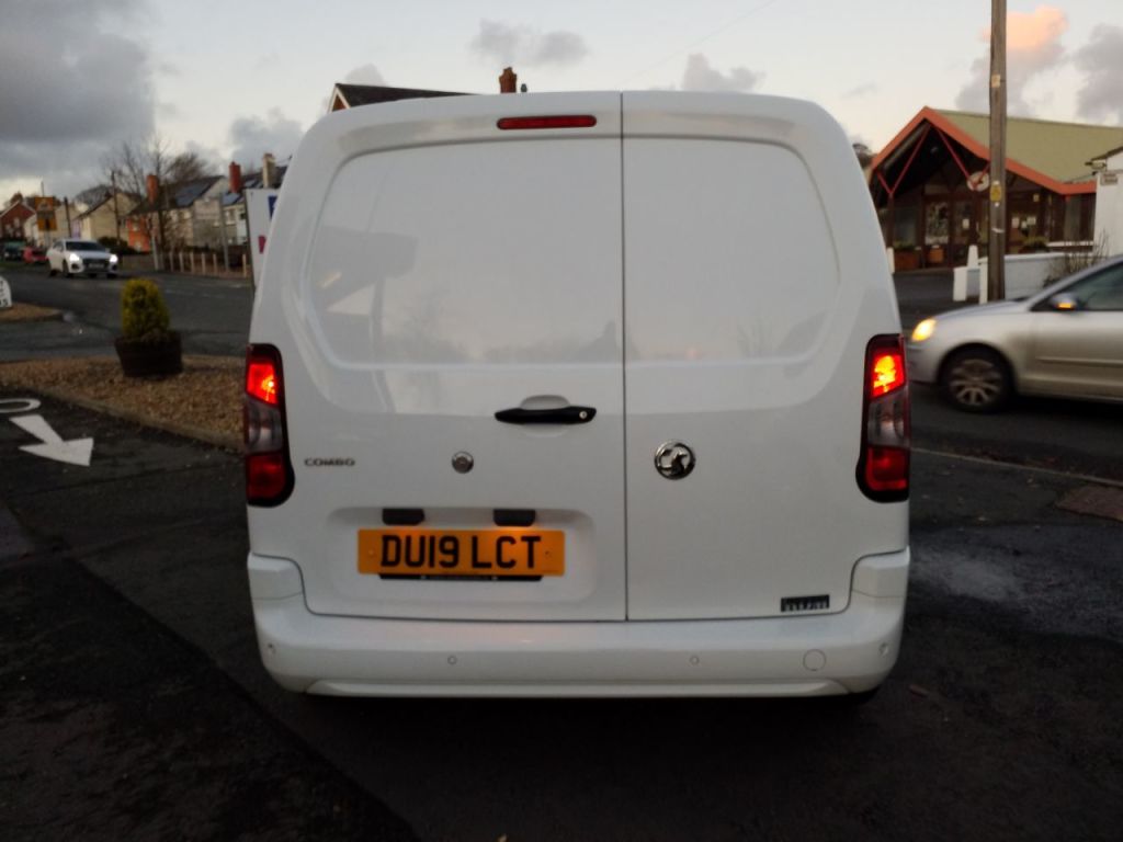 Used Vauxhall Combo 2019 for sale - 76819856: Photo 5