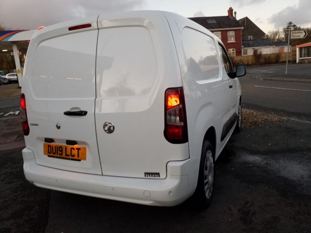 Used Vauxhall Combo 2019 for sale - 76819856: Photo 6