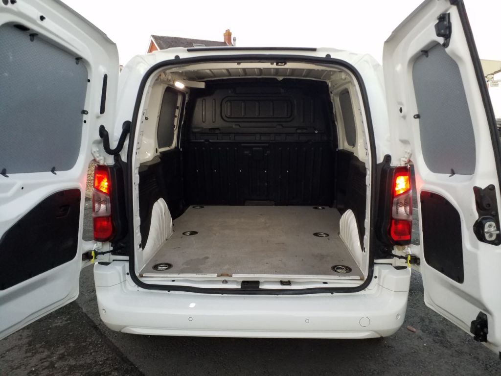 Used Vauxhall Combo 2019 for sale - 76819856: Photo 7