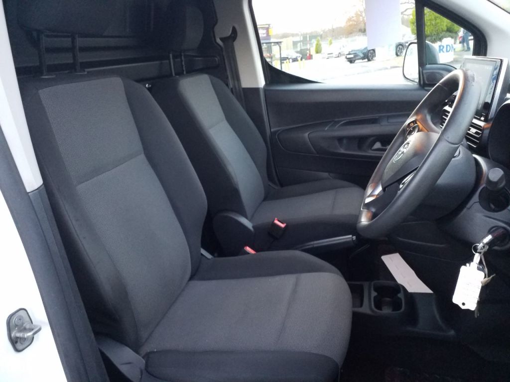 Used Vauxhall Combo 2019 for sale - 76819856: Photo 9