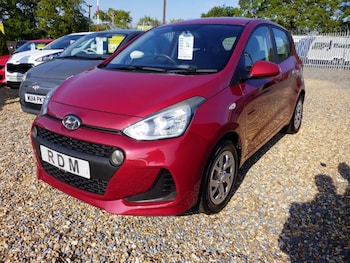 Used Hyundai i10 2017 for sale - 78495840: Photo