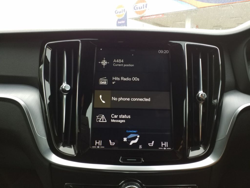 Used Volvo V60 2018 for sale - 77662323: Photo 11