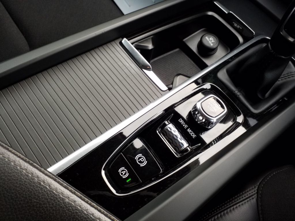 Used Volvo V60 2018 for sale - 77662323: Photo 12