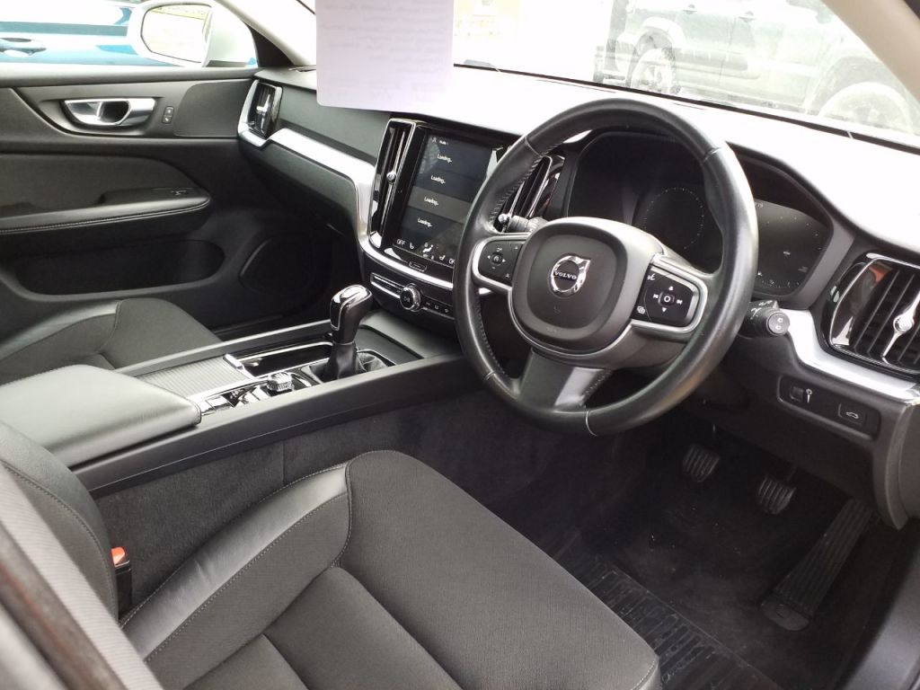 Used Volvo V60 2018 for sale - 77662323: Photo 8