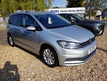 Used Volkswagen Touran 2019 for sale - 78495843: Photo