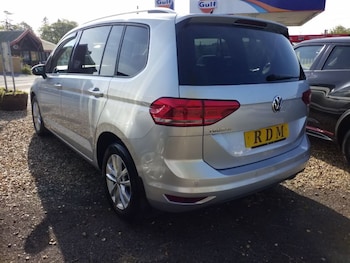 Used Volkswagen Touran 2019 for sale - 78495843: Photo