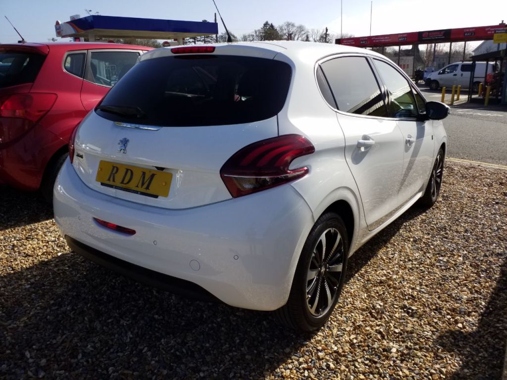 Used Peugeot 208 2019 for sale - 78068013: Photo 6