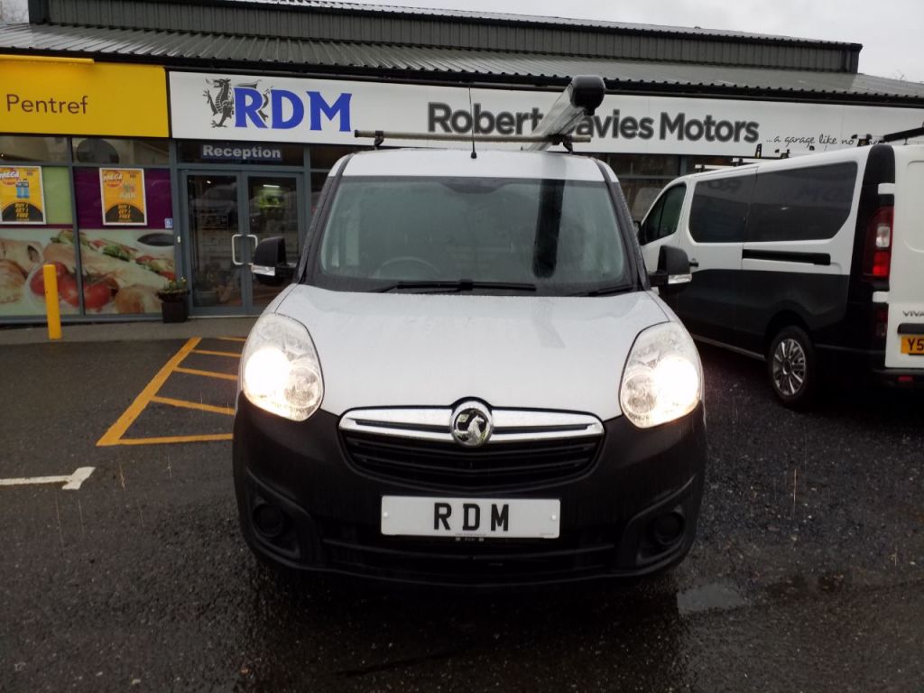 Used Vauxhall Combo 2016 for sale - 77282863: Photo 2