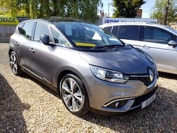 Used Renault Scenic 2017 for sale - 78577978: Photo