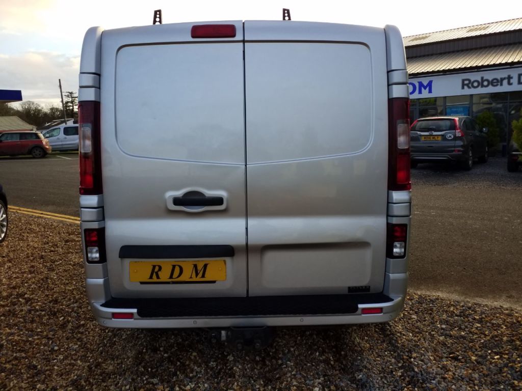 Used Vauxhall Vivaro 2016 for sale - 77363875: Photo 5