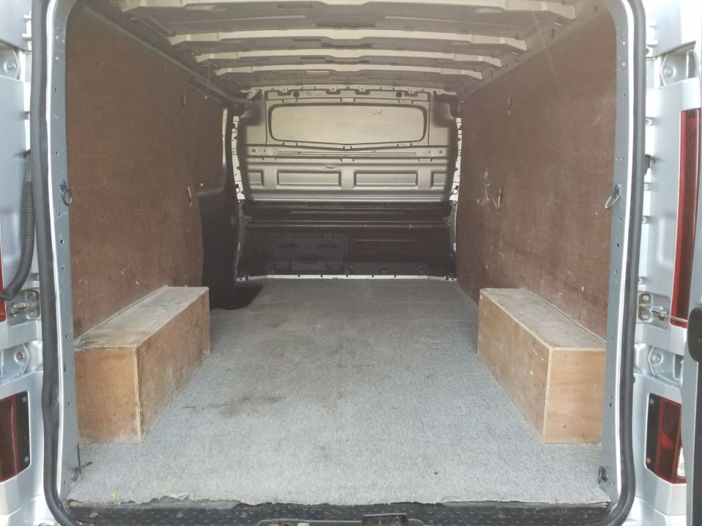 Used Vauxhall Vivaro 2016 for sale - 77363875: Photo 8
