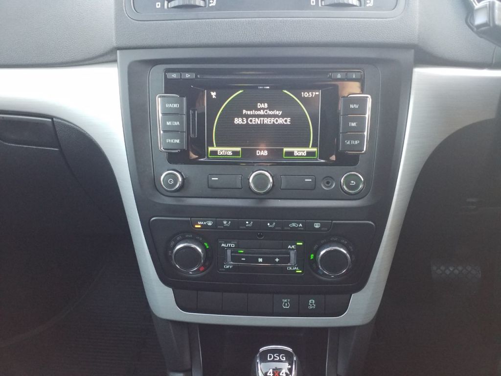 Used Skoda Yeti 2015 for sale - 76895929: Photo 12